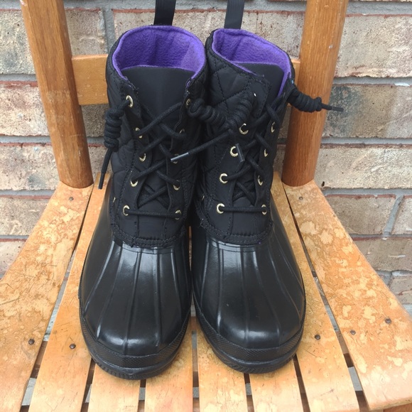 purple sperry boots